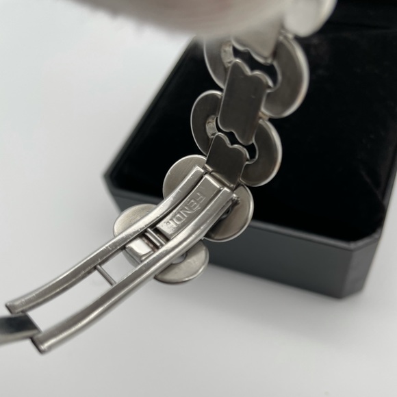 Fendi - Picture 5 of 9